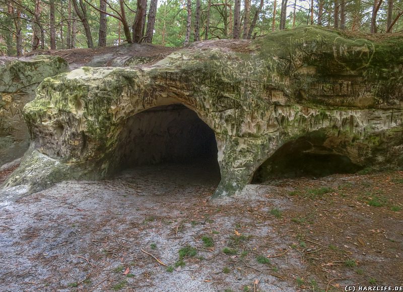 Kleine Sandhöhlen - Kleine Höhlen im Nordteil