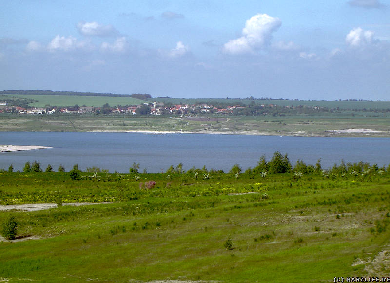 Blick vom Aussichtspunkt Nachterstedt auf den Concordiasee