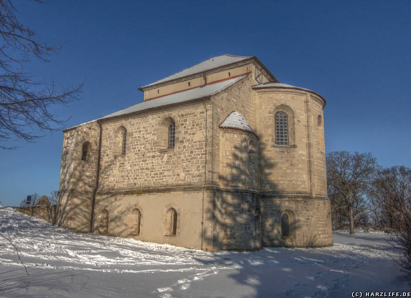 Außenansicht von Chor und Krypta - Konradsburg im Harz