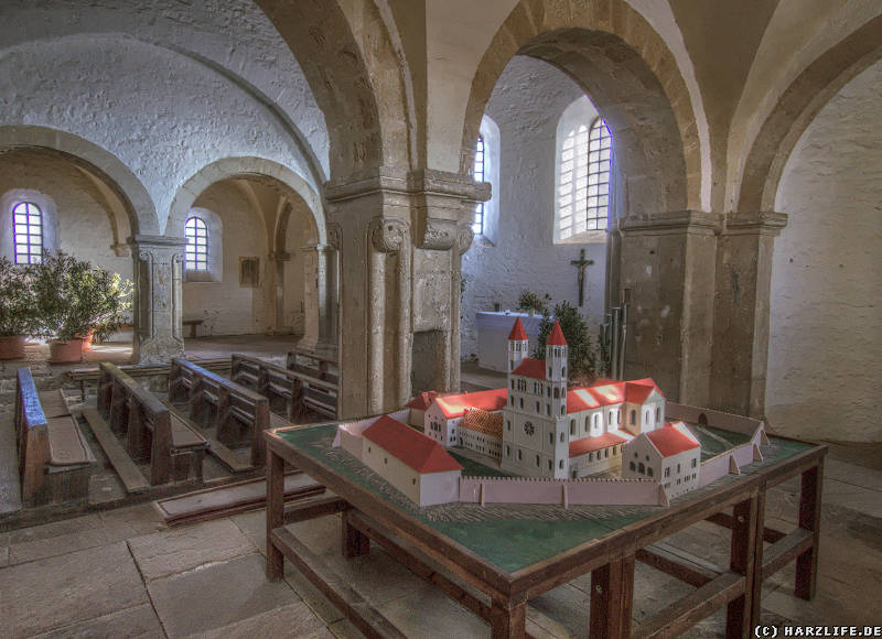 In der Klosterkirche St. Sixtus - Konradsburg im Harz