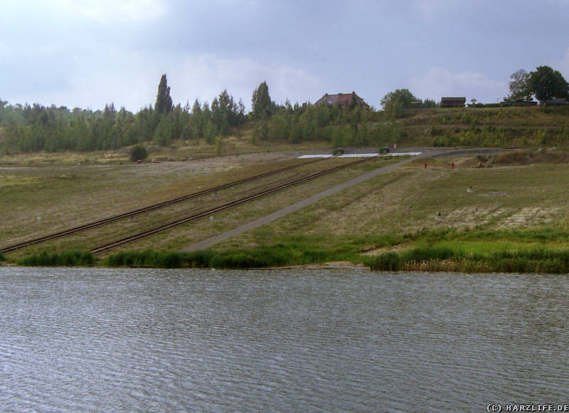 Das Ufer des Concordiasees bei Nachterstedt im Jahre 2008 vor dem verheerenden Erdrutsch