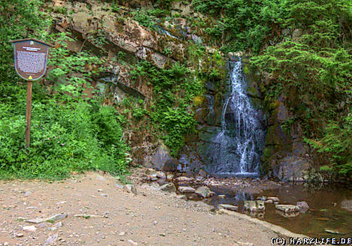 Der Spiegeltaler Wasserfall im Spiegeltal im Oberharz