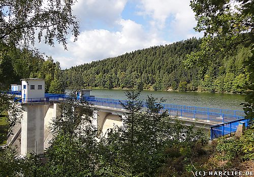 Die Gegend um die Talsperre ist auch ein schönes Wandergebiet.