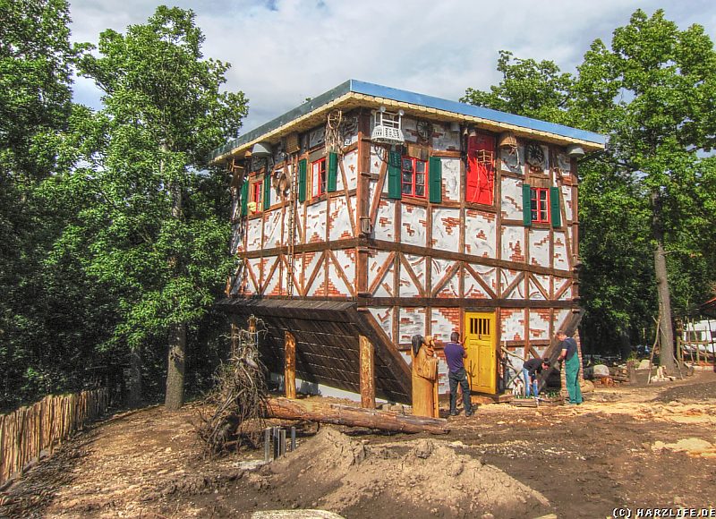 Bauarbeiten am Hexenhaus auf dem Hexentanzplatz