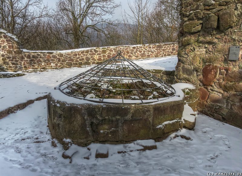 Der Burgbrunnen der Burg Hohnstein