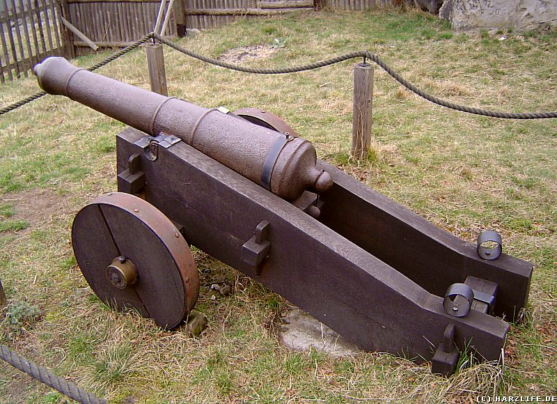 Eine alte Kanone