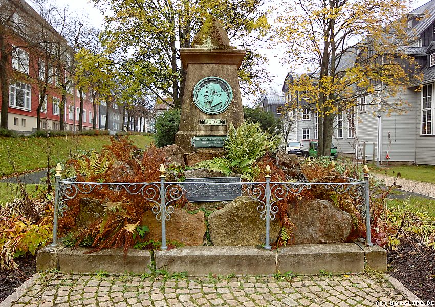 Denkmal für den einstigen Bergrat Friedrich Adolph Roemer