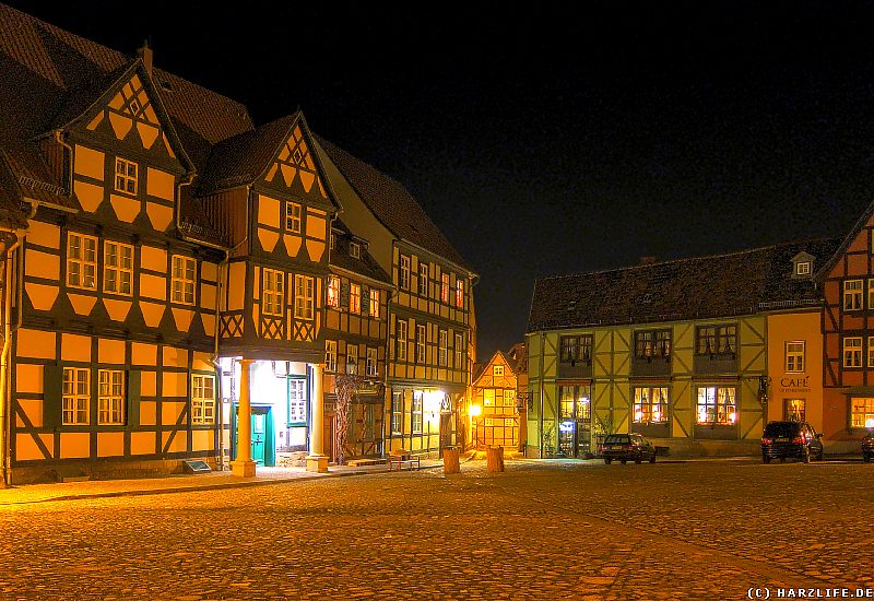 Quedlinburg - Der Platz am Schloßberg bei Nacht