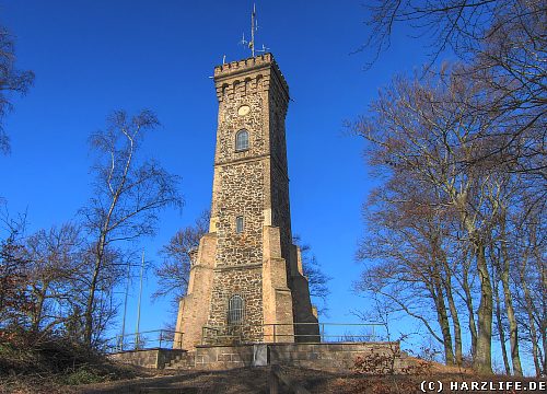 Die Wilhelm-Raabe-Warte bei Blankenburg