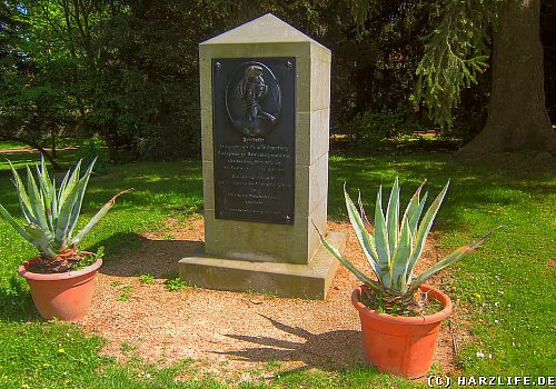 Friederiken-Gedenkstein im Schloßpark