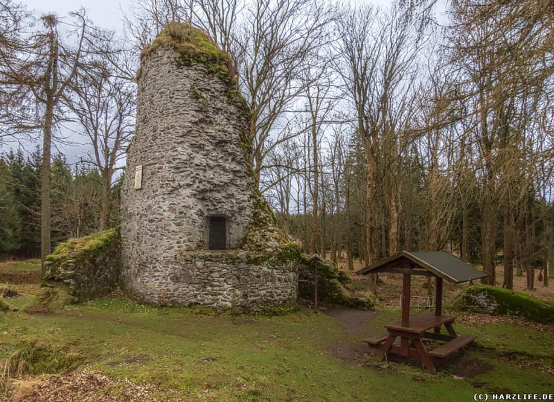 Bergfried der Burgruine Königsburg