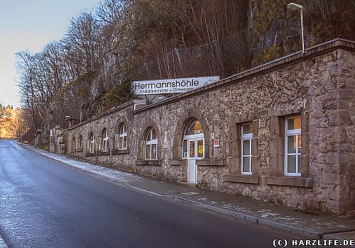 Das Eingangsgebäude der Hermannshöhle