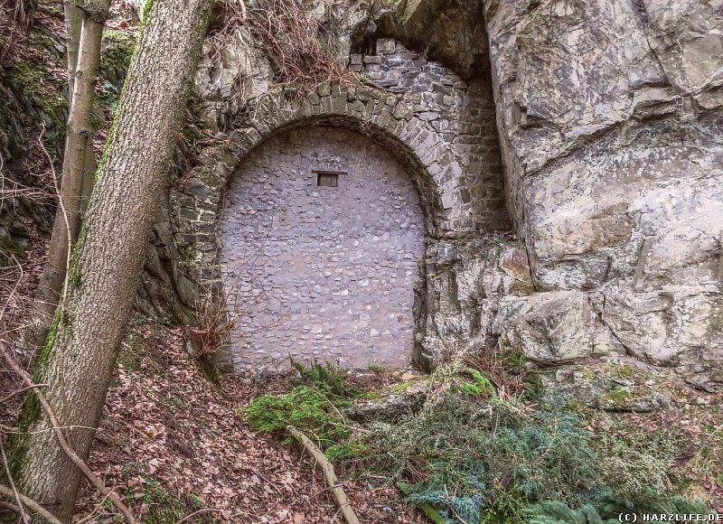 Nordwestportal des Eisenbahntunnels