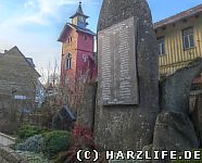 Kriegerdenkmal und Christuskirche in Rübeland