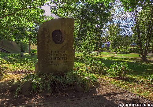 Das Wilhelm-Schmidt-Denkmal